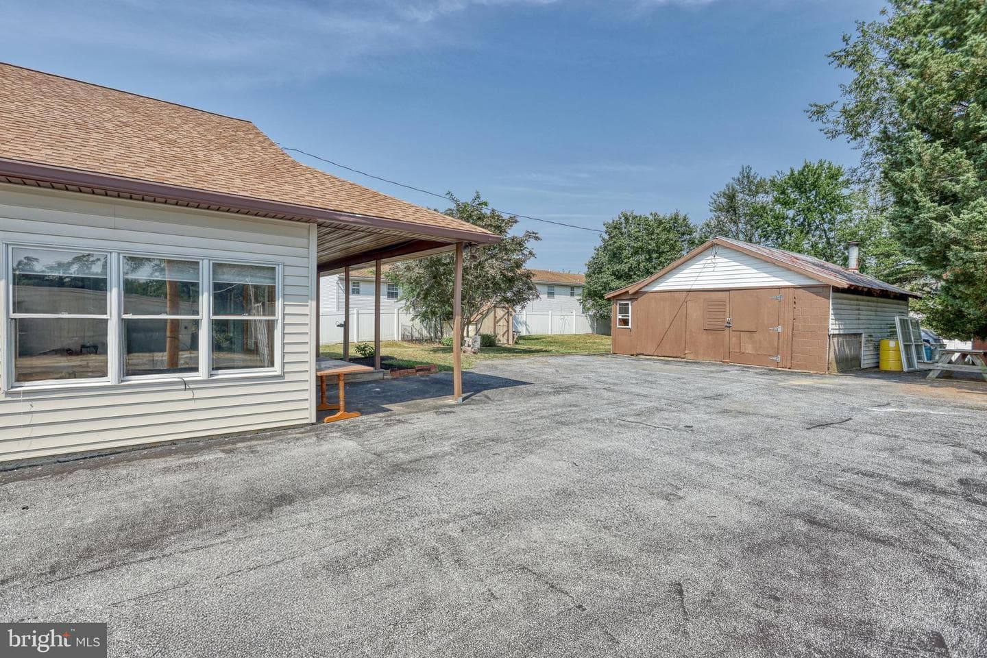 305 W Shady Ln photo 68