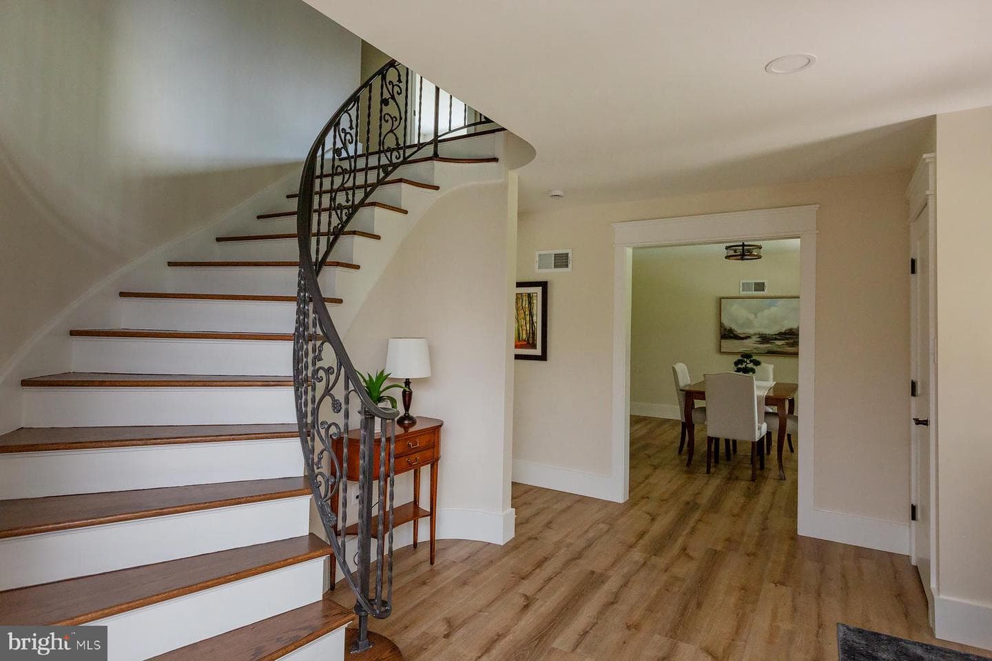 908 W Walnut Street photo 114