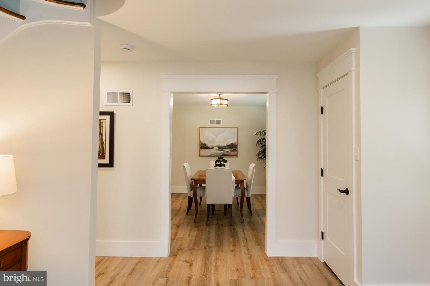 908 W Walnut Street photo 97