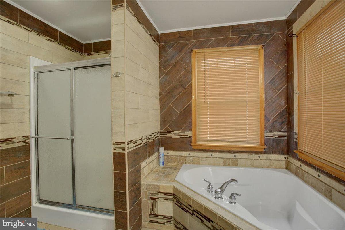 409 William Drive photo 35