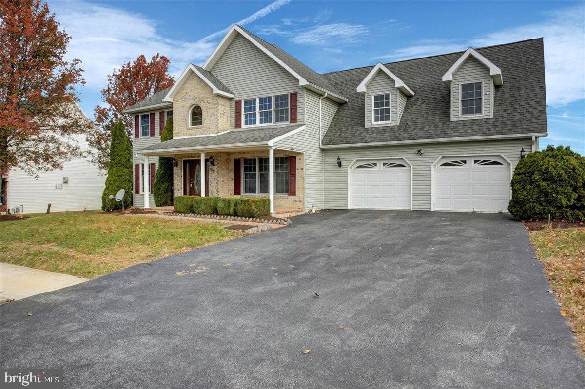 409 William Drive photo 4