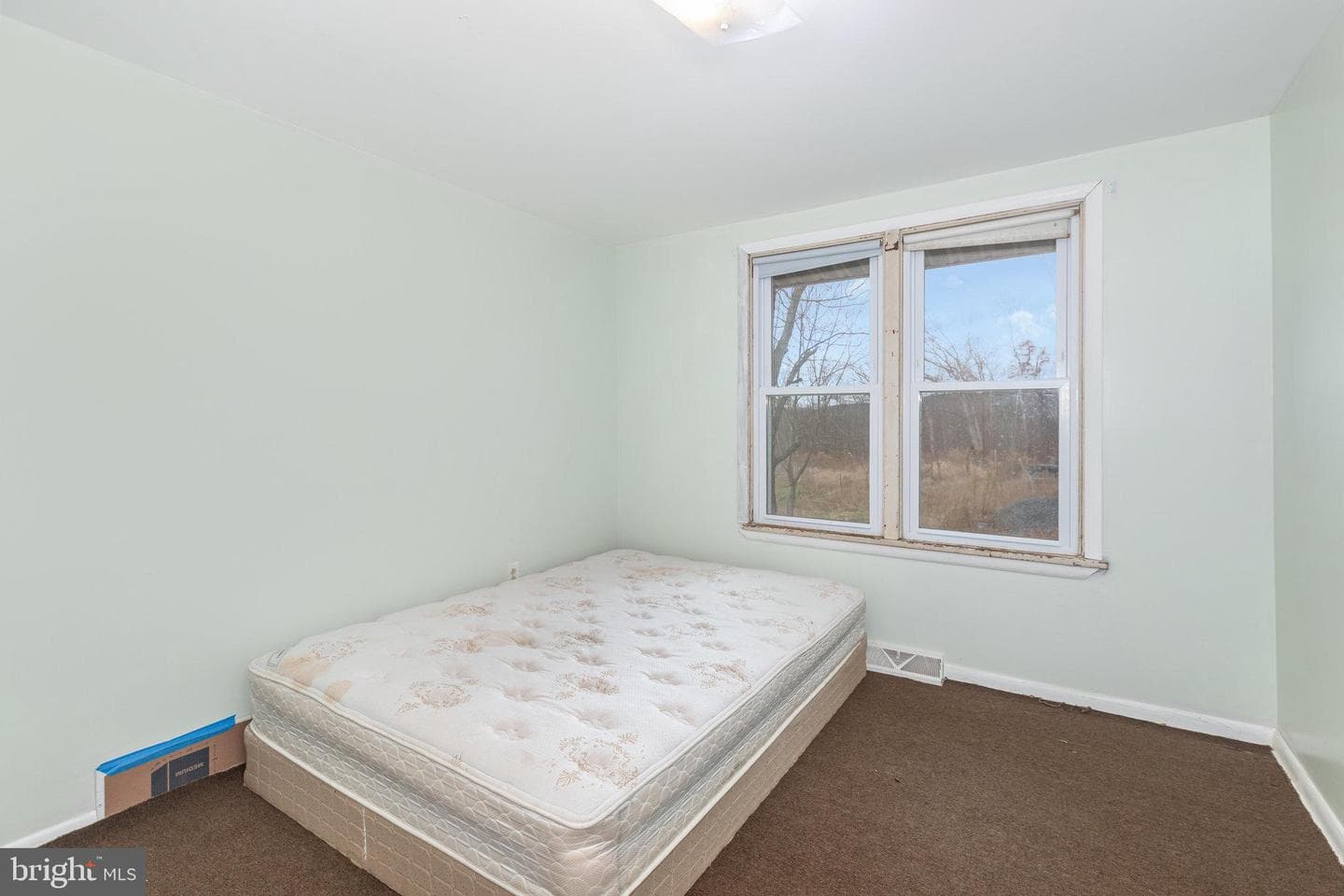 93 Beard Road photo 8