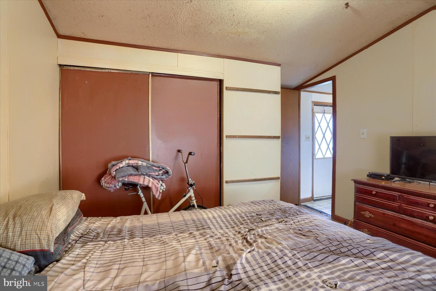 21 Walnut Lane photo 17