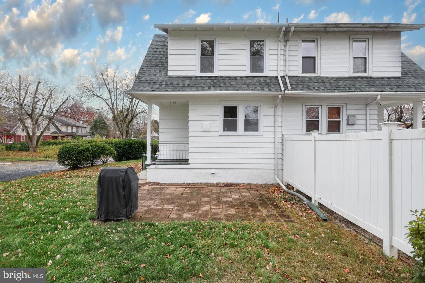 1817 Elm Street photo 34