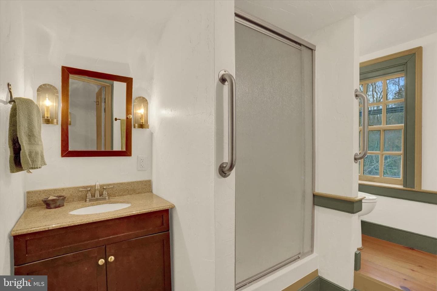 2600 S Market Street photo 46