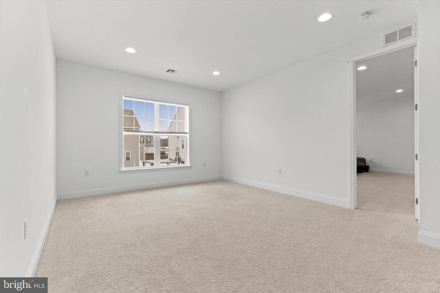 1304 Innox Rd photo 21