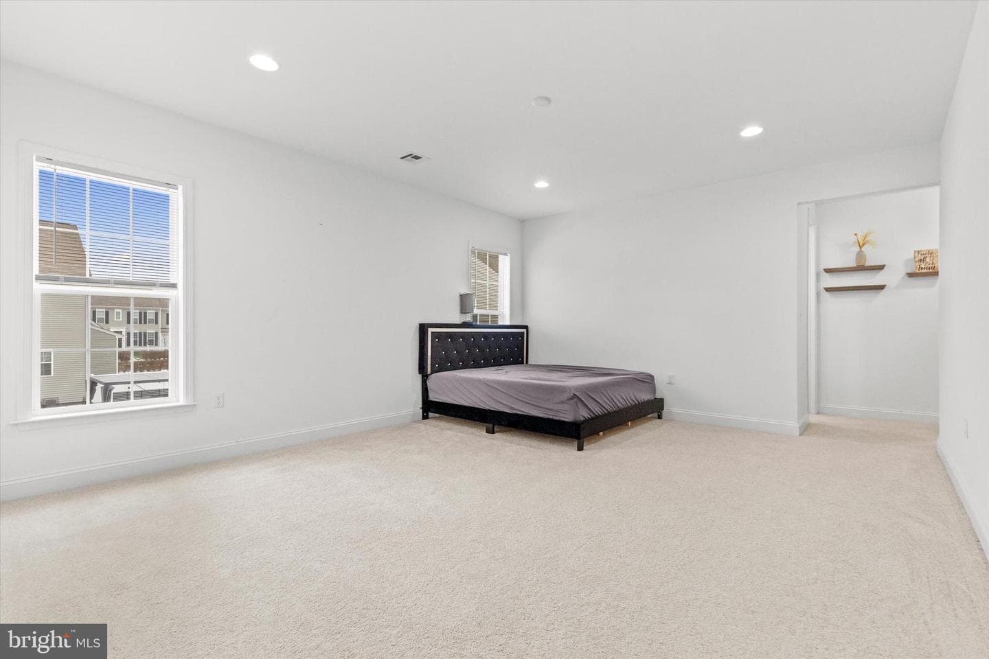 1304 Innox Rd photo 23