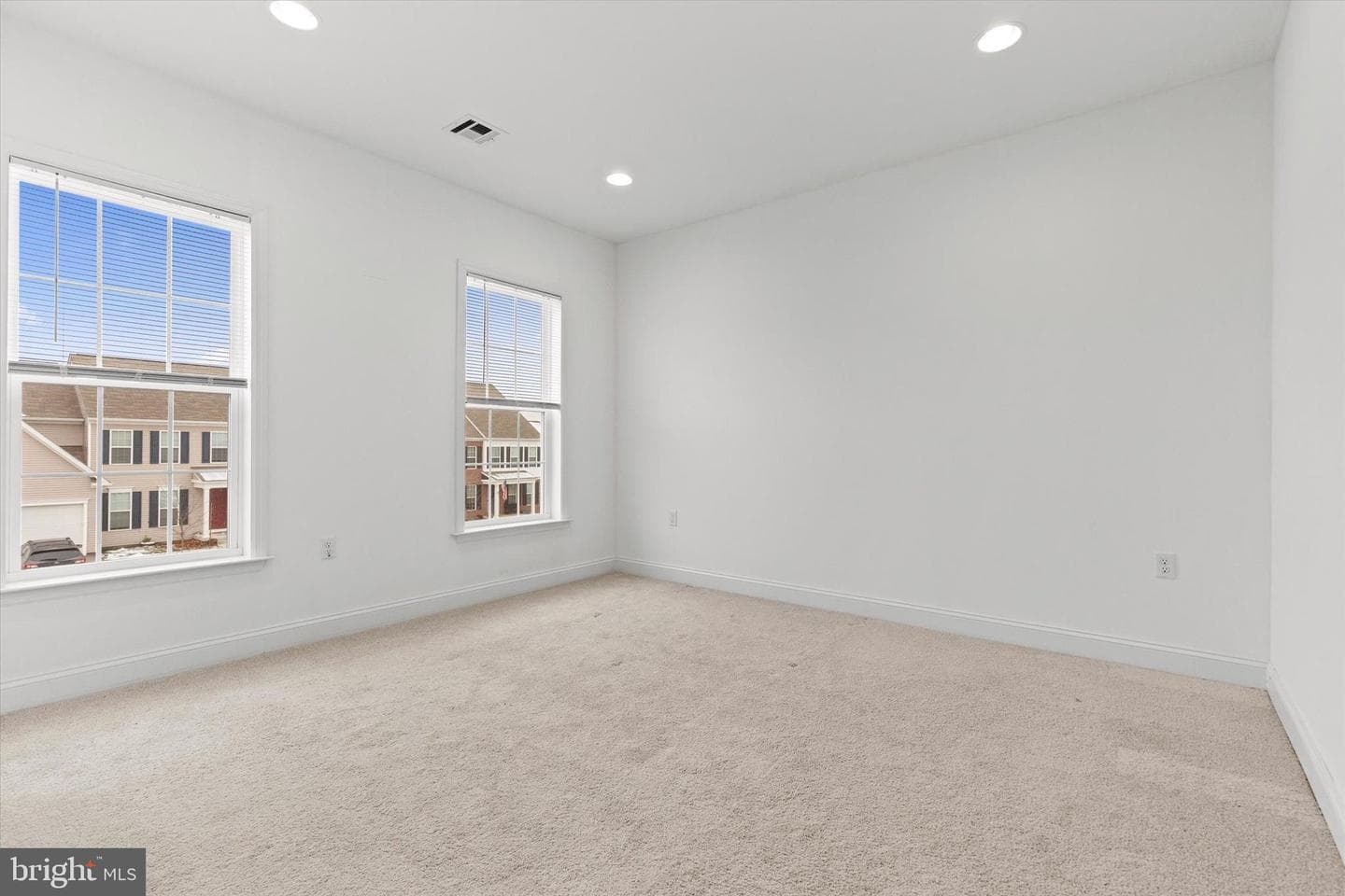 1304 Innox Rd photo 31