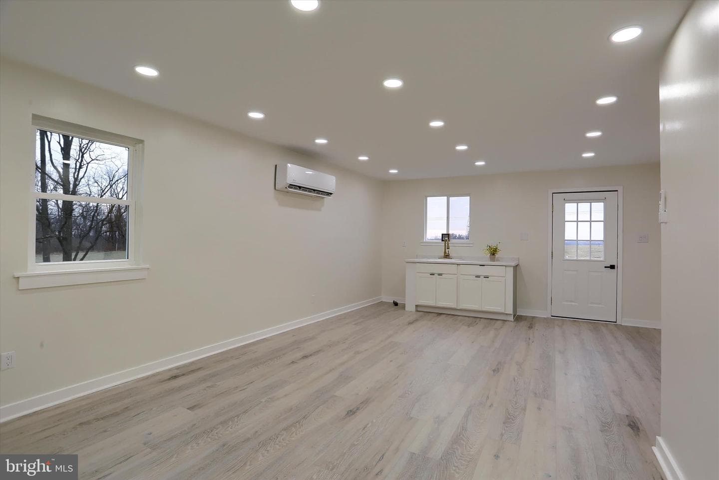 393 Sherwood Drive photo 22