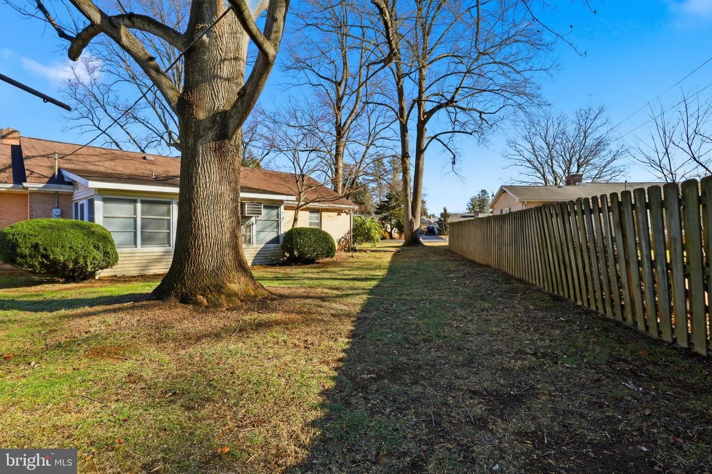 714 Noble Blvd photo 42