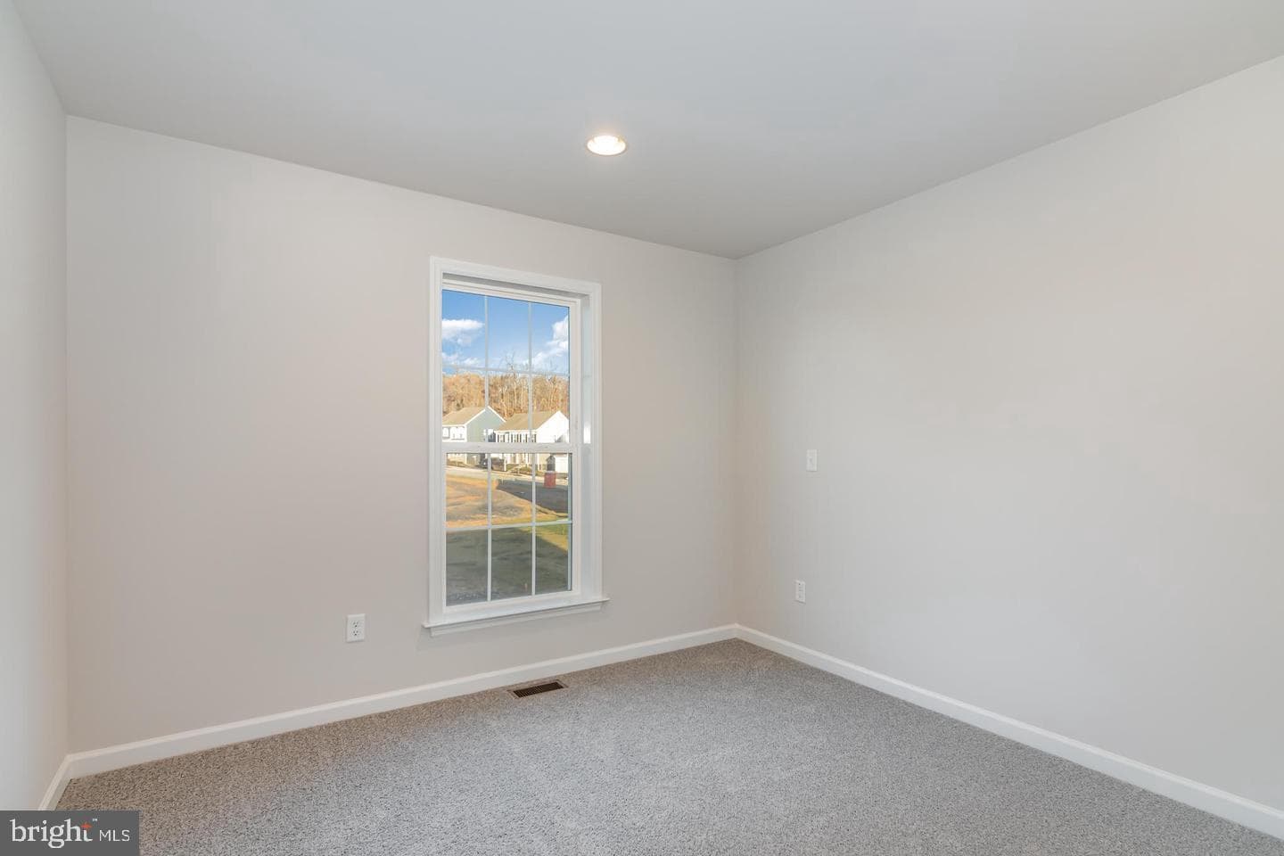 3242 Parade Street photo 19