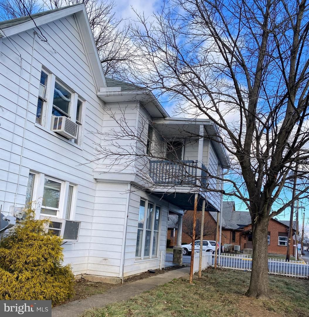 308 S High Street photo 10