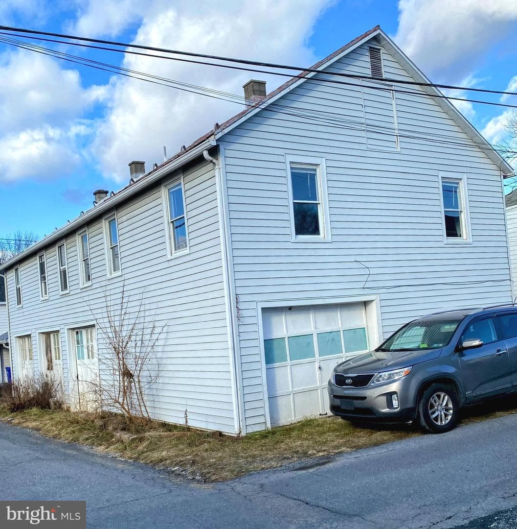 308 S High Street photo 16