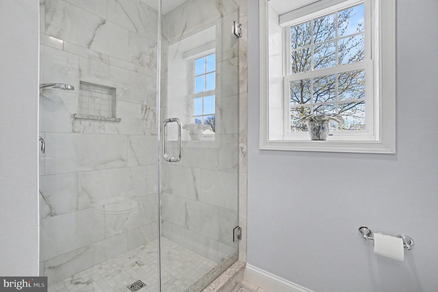 142 Ashford Way photo 17