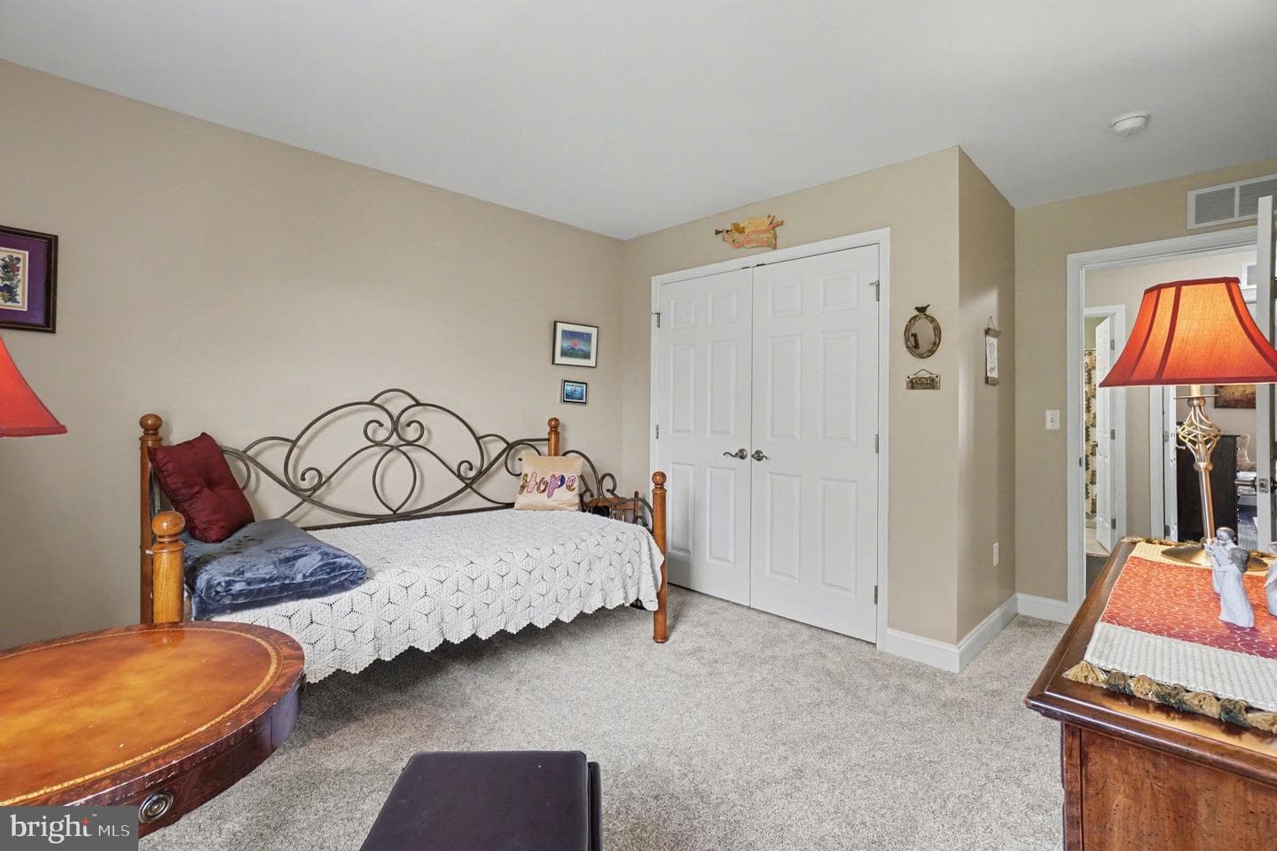 142 Ashford Way photo 21