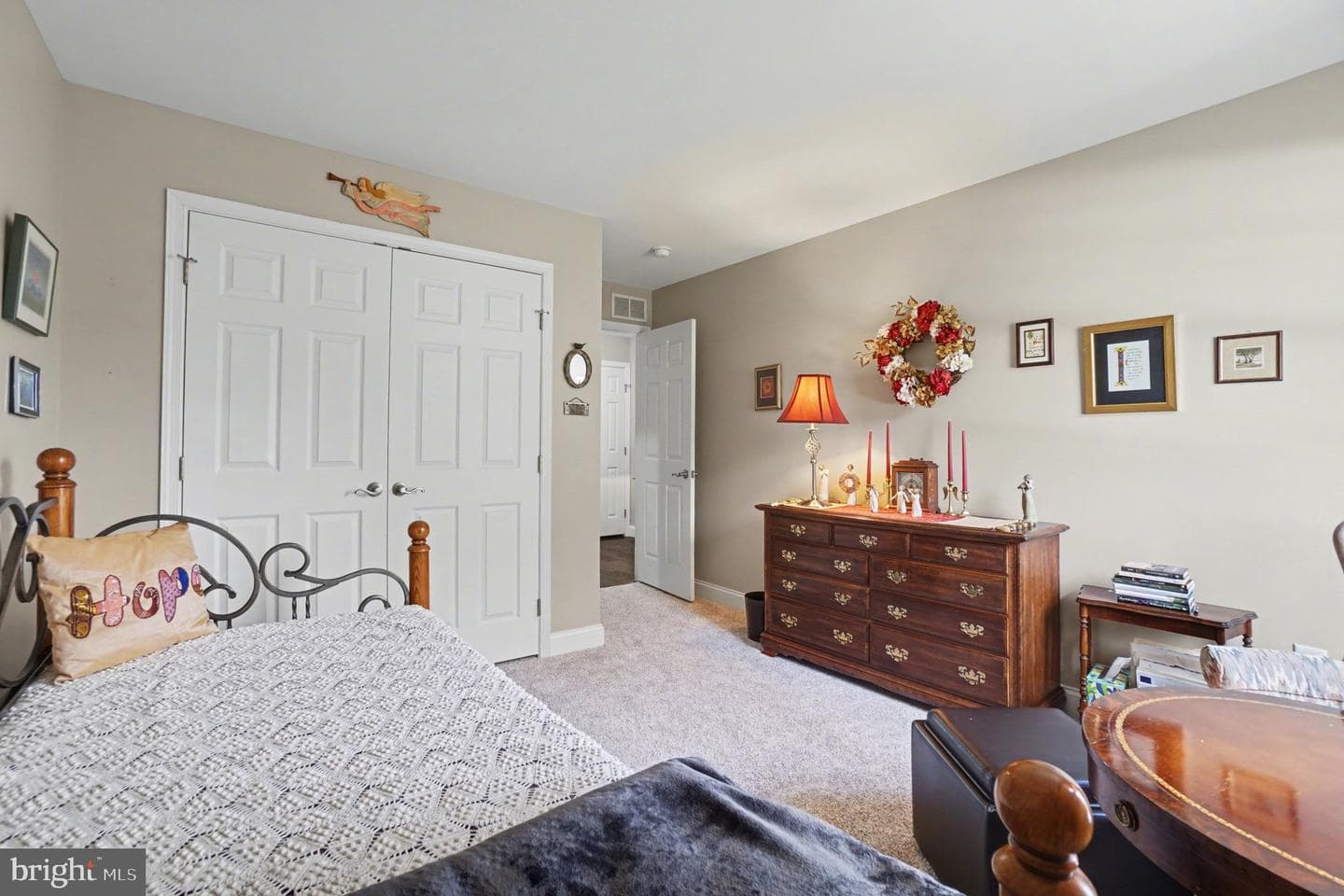 142 Ashford Way photo 22