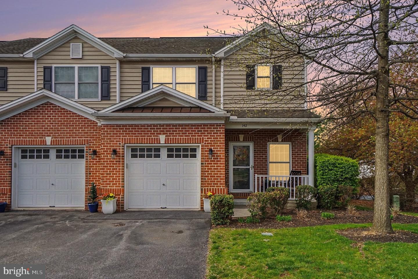 142 Ashford Way photo 29