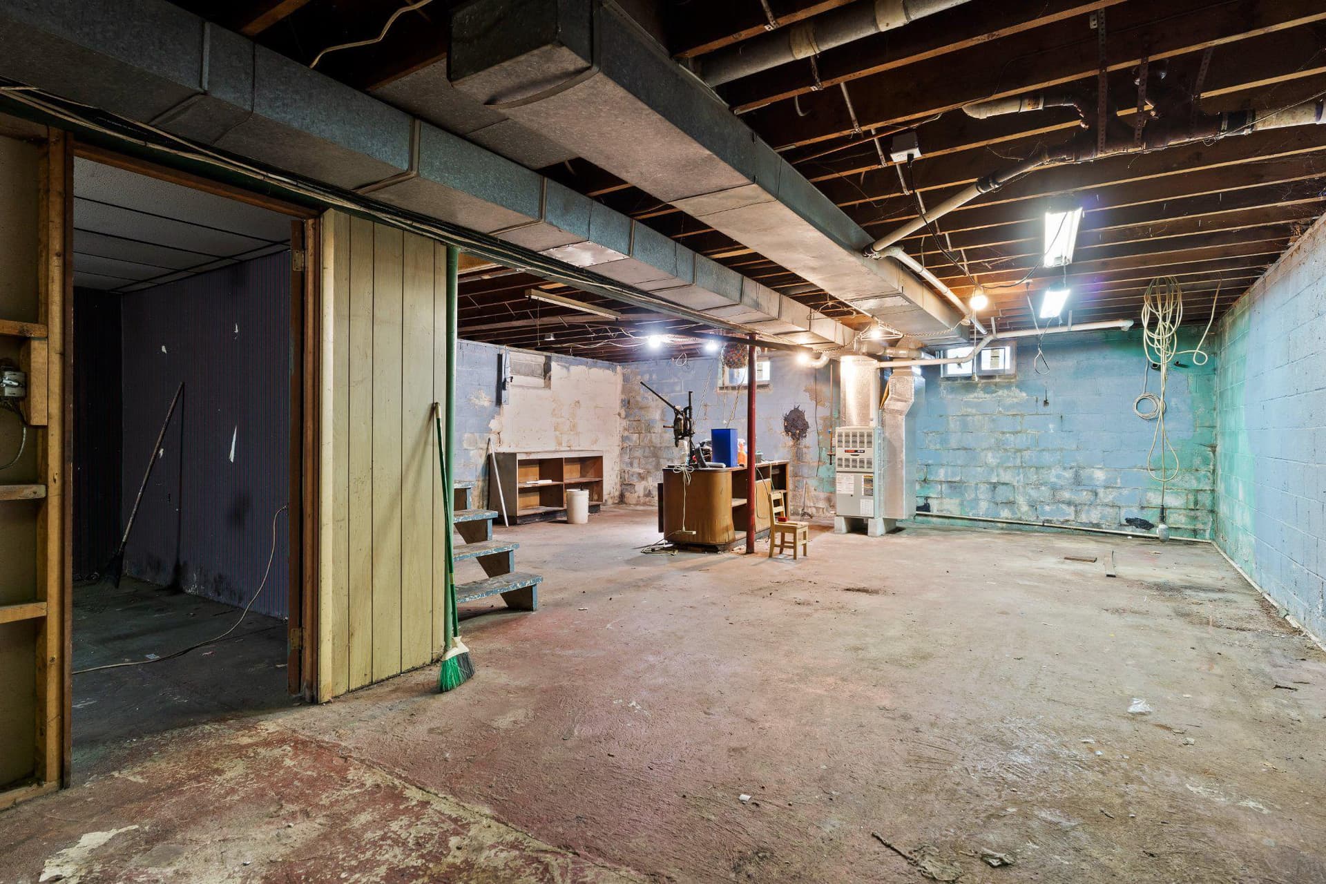 351 Lowther Street photo 15