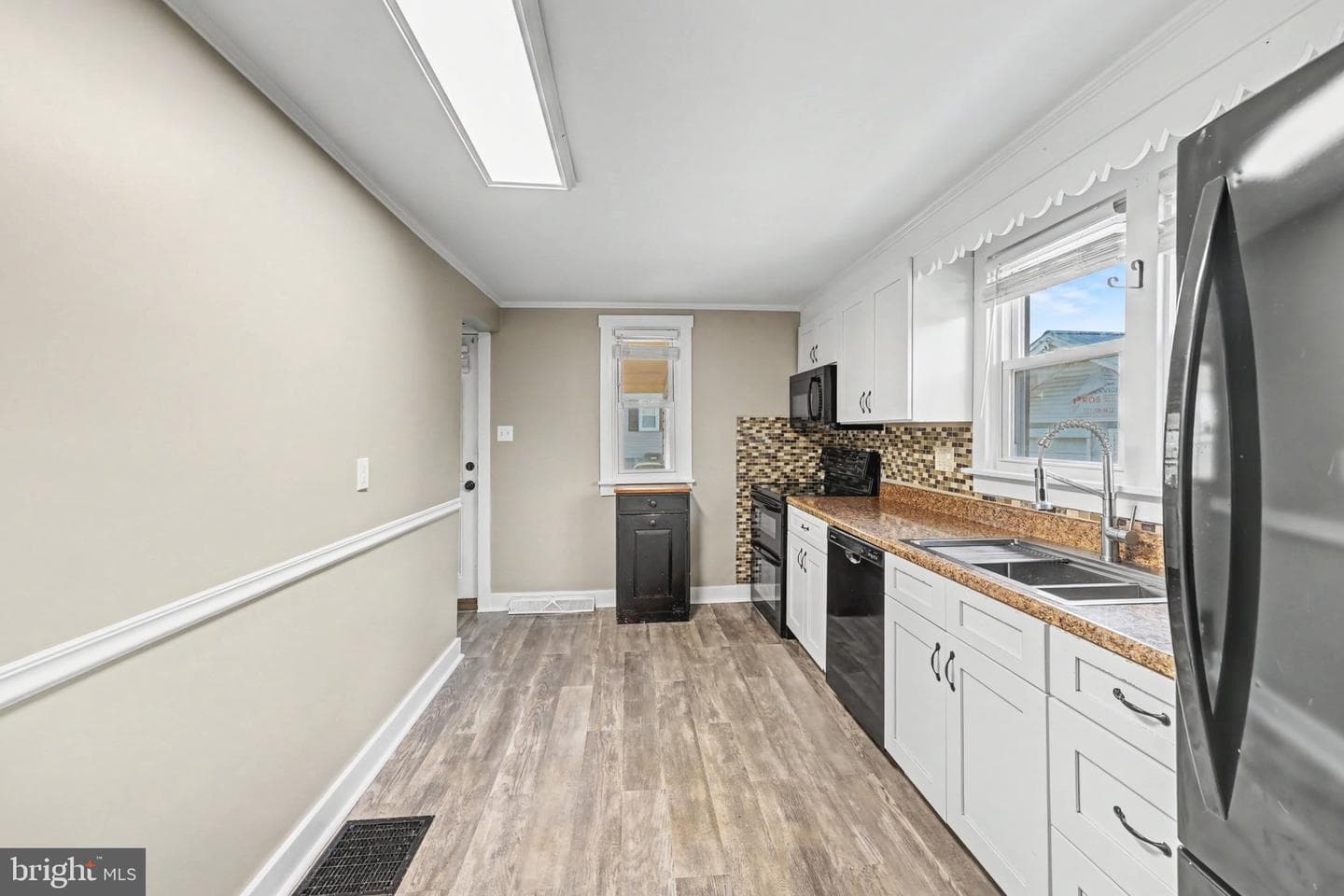 1002 Goodyear Road photo 4