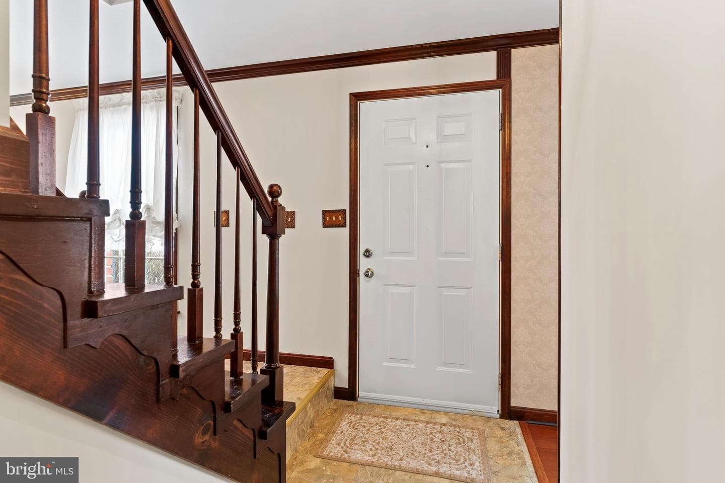 76 Sherwood Circle photo 6