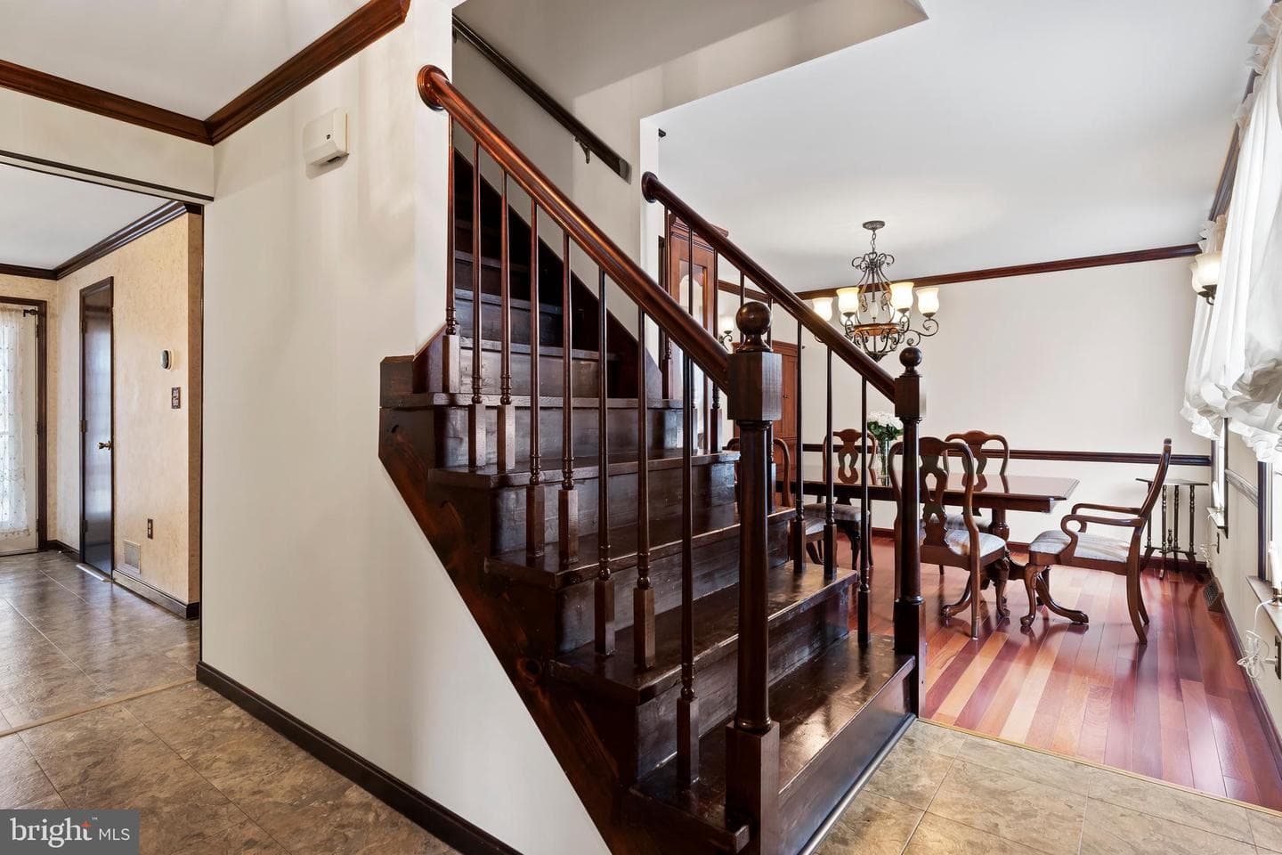 76 Sherwood Circle photo 7