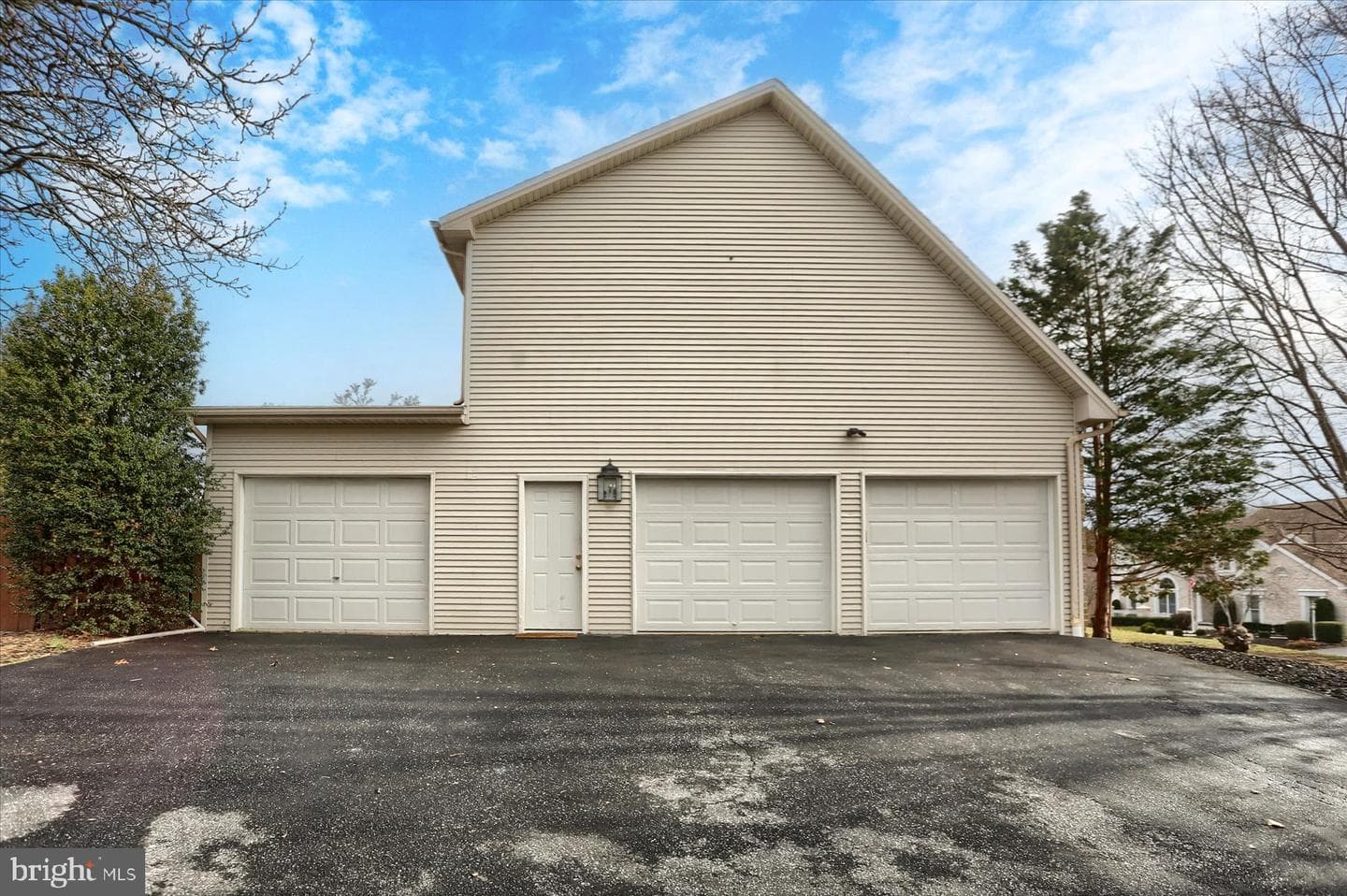 1014 S Waterford Way photo 5