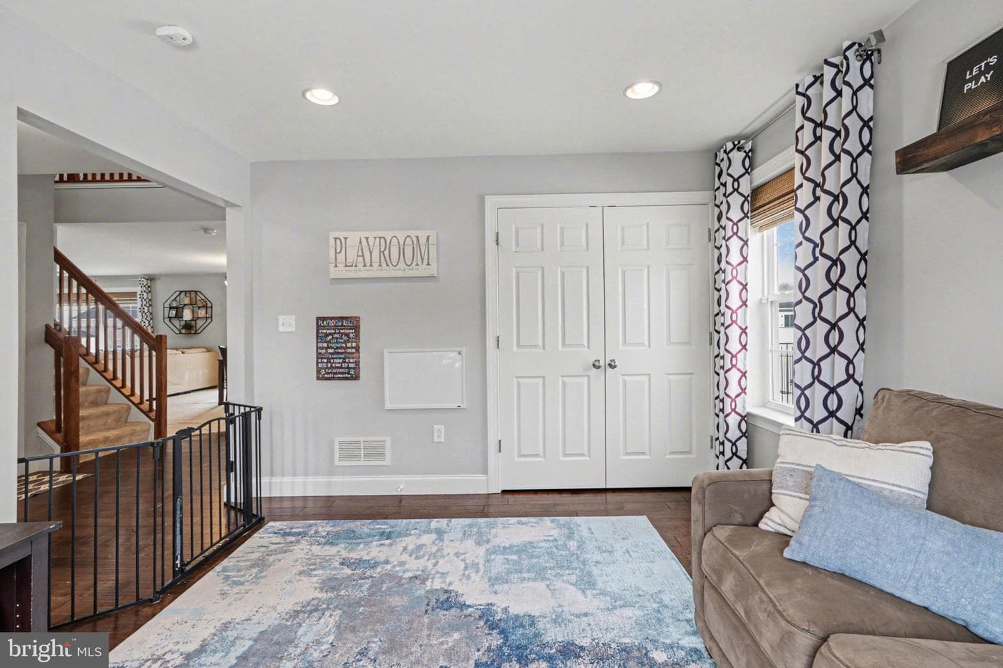 311 Sleepy Hollow Drive photo 14