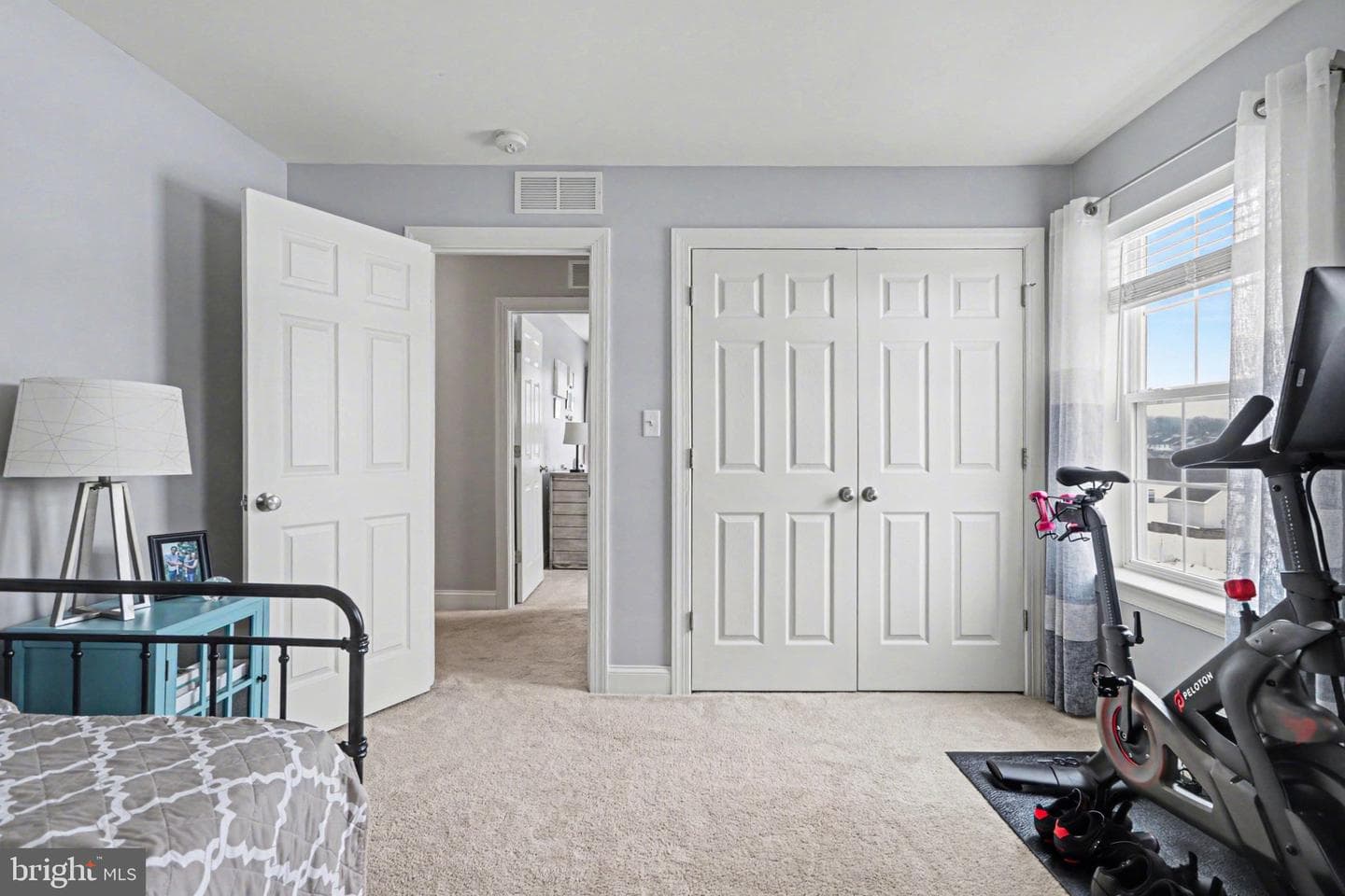 311 Sleepy Hollow Drive photo 23