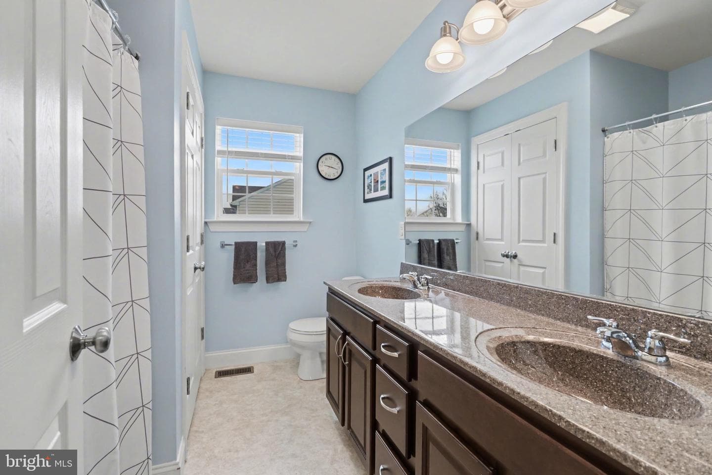 311 Sleepy Hollow Drive photo 26