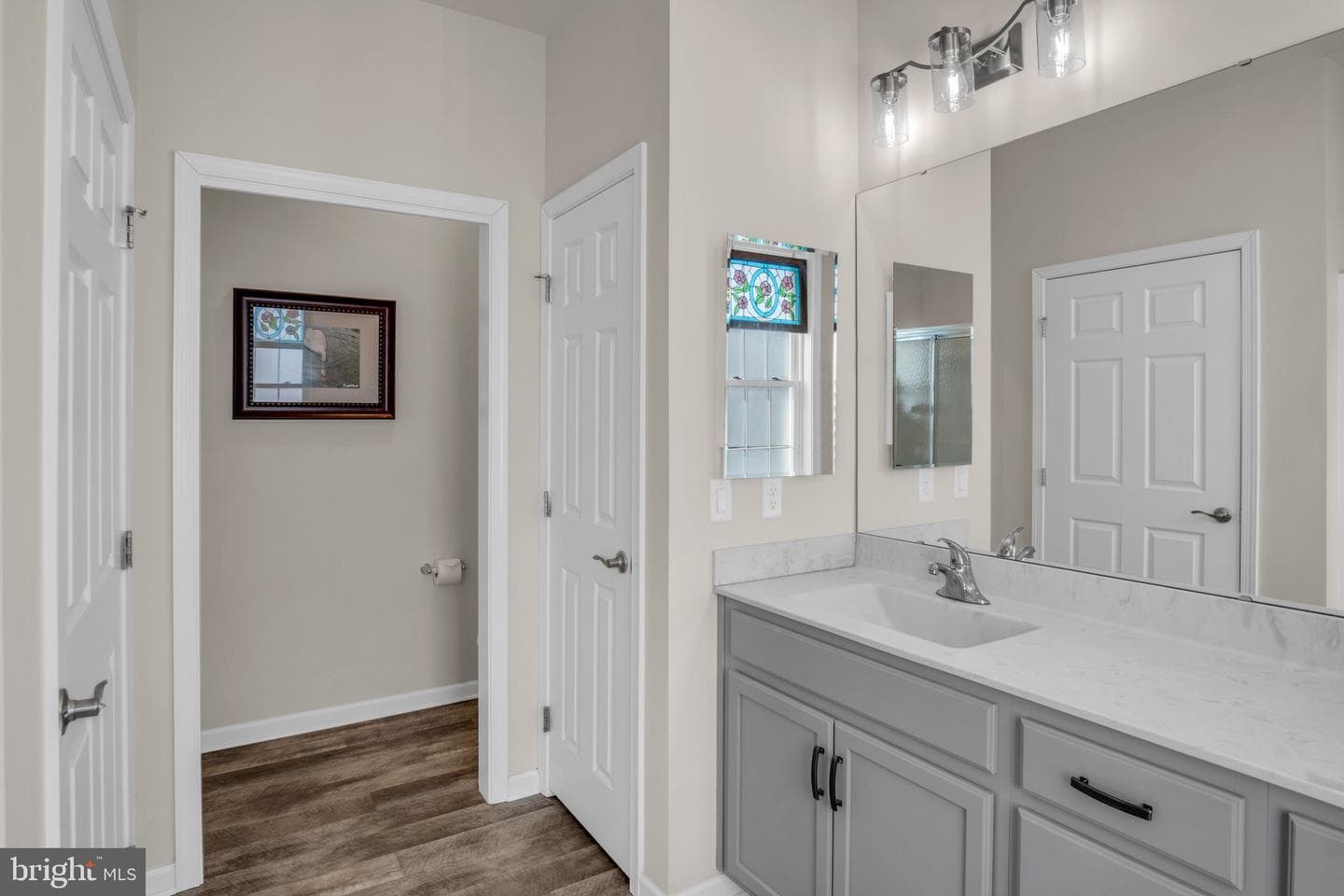 614 Republic Way photo 22