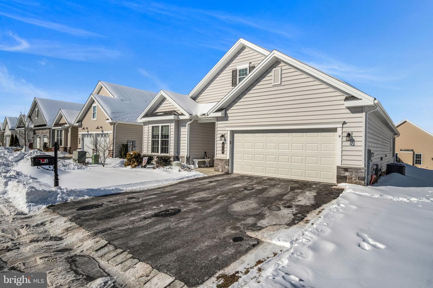 614 Republic Way photo 33
