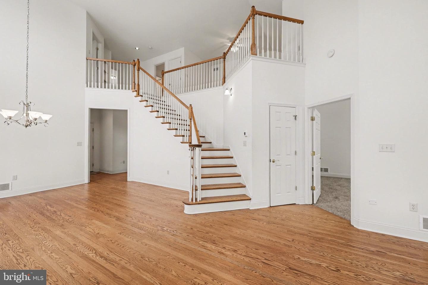 5445 Rivendale Boulevard photo 3