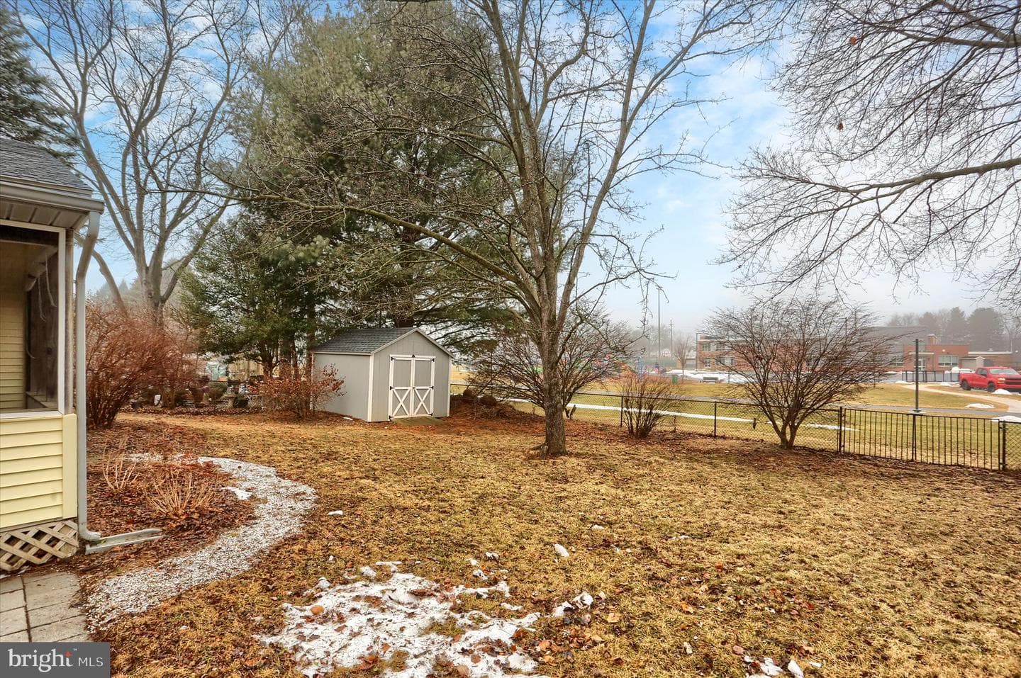 113 E Woodland Drive photo 35