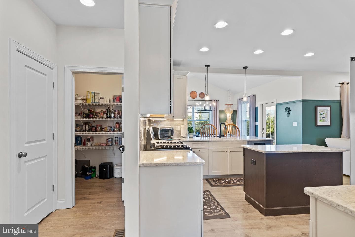 112 Kensington Place photo 14