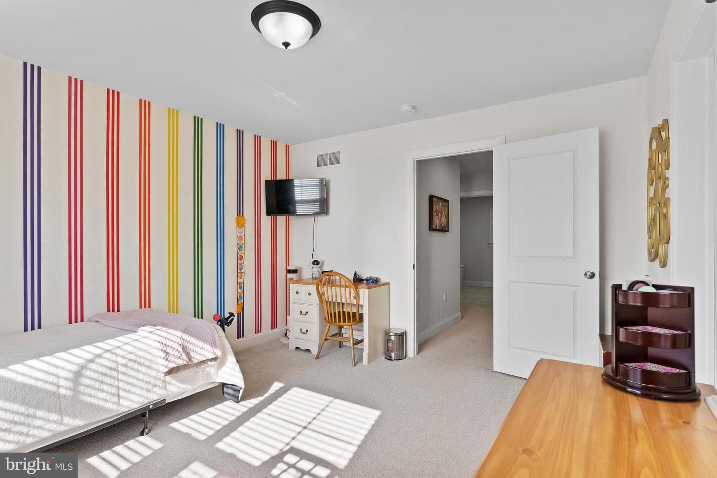 112 Kensington Place photo 36