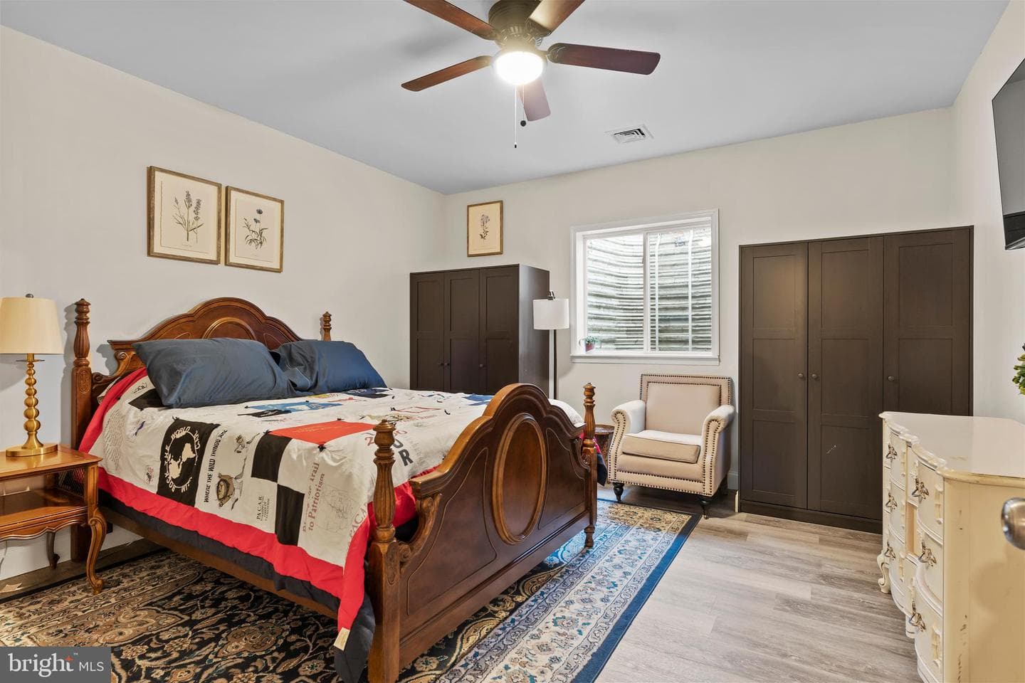112 Kensington Place photo 37