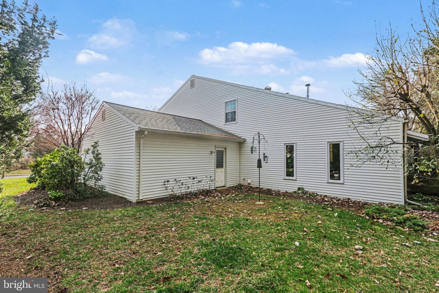 704 Belvedere Street photo 41