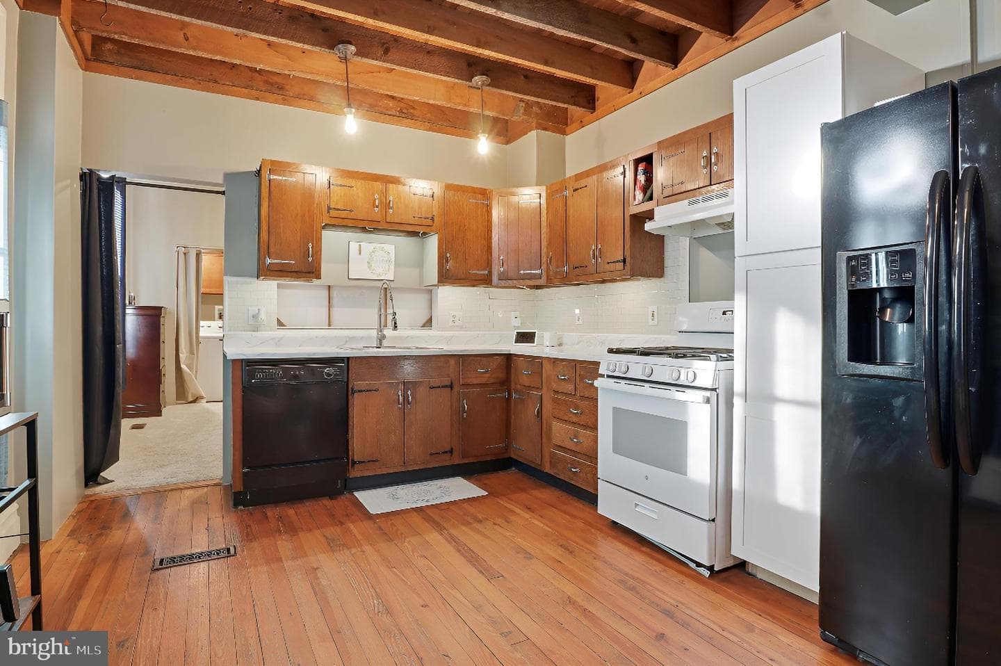 327 4th Street photo 10