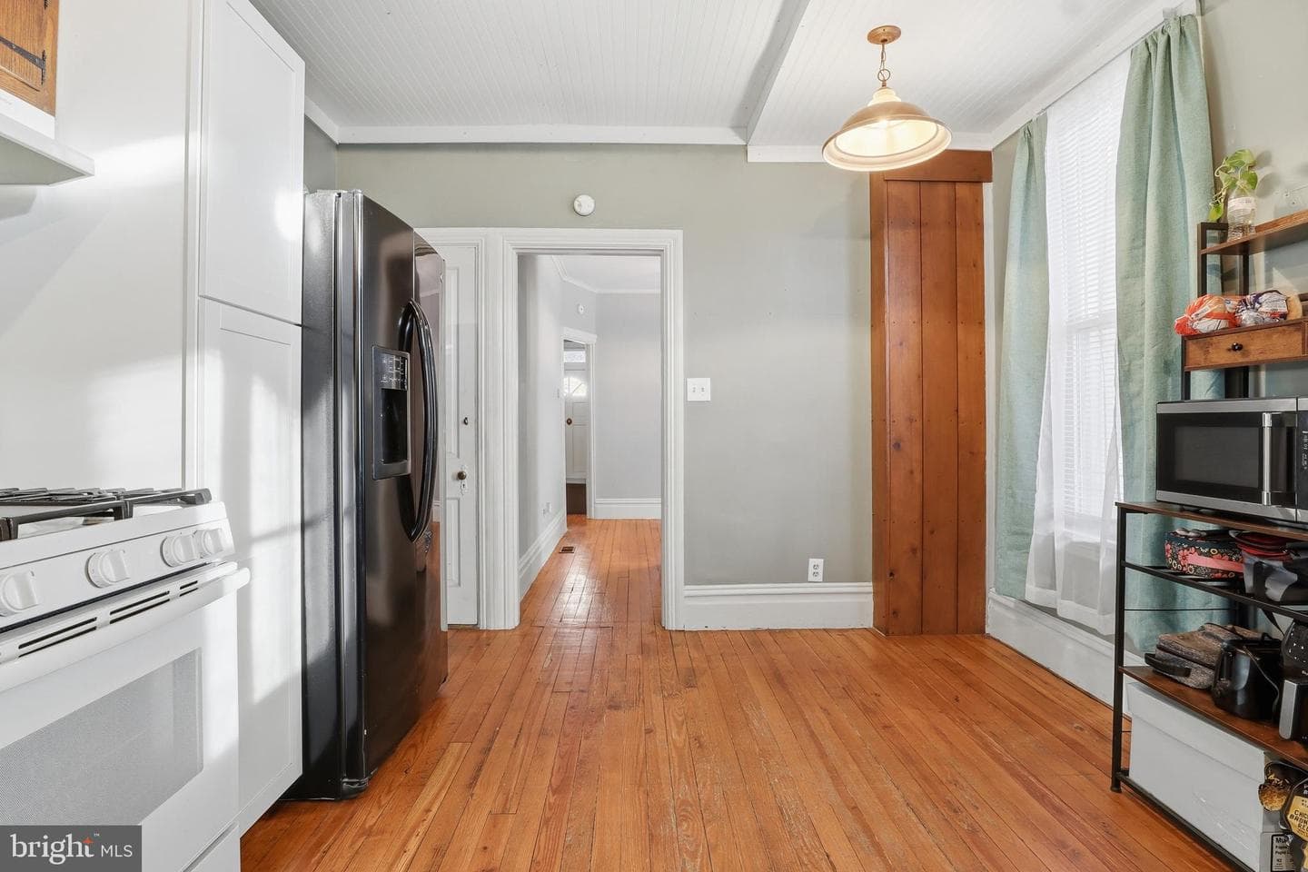 327 4th Street photo 14