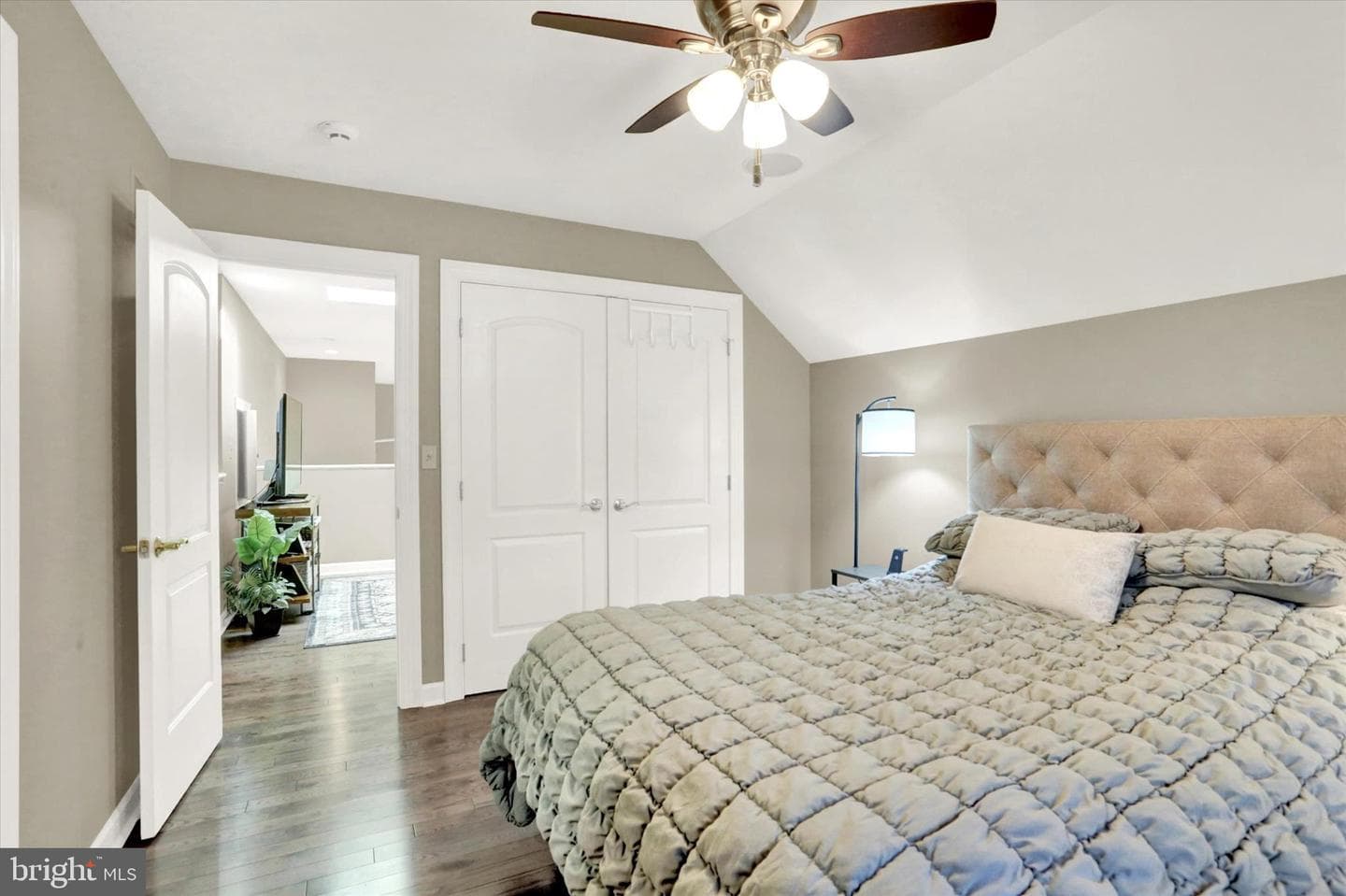935 Grandon Way photo 22