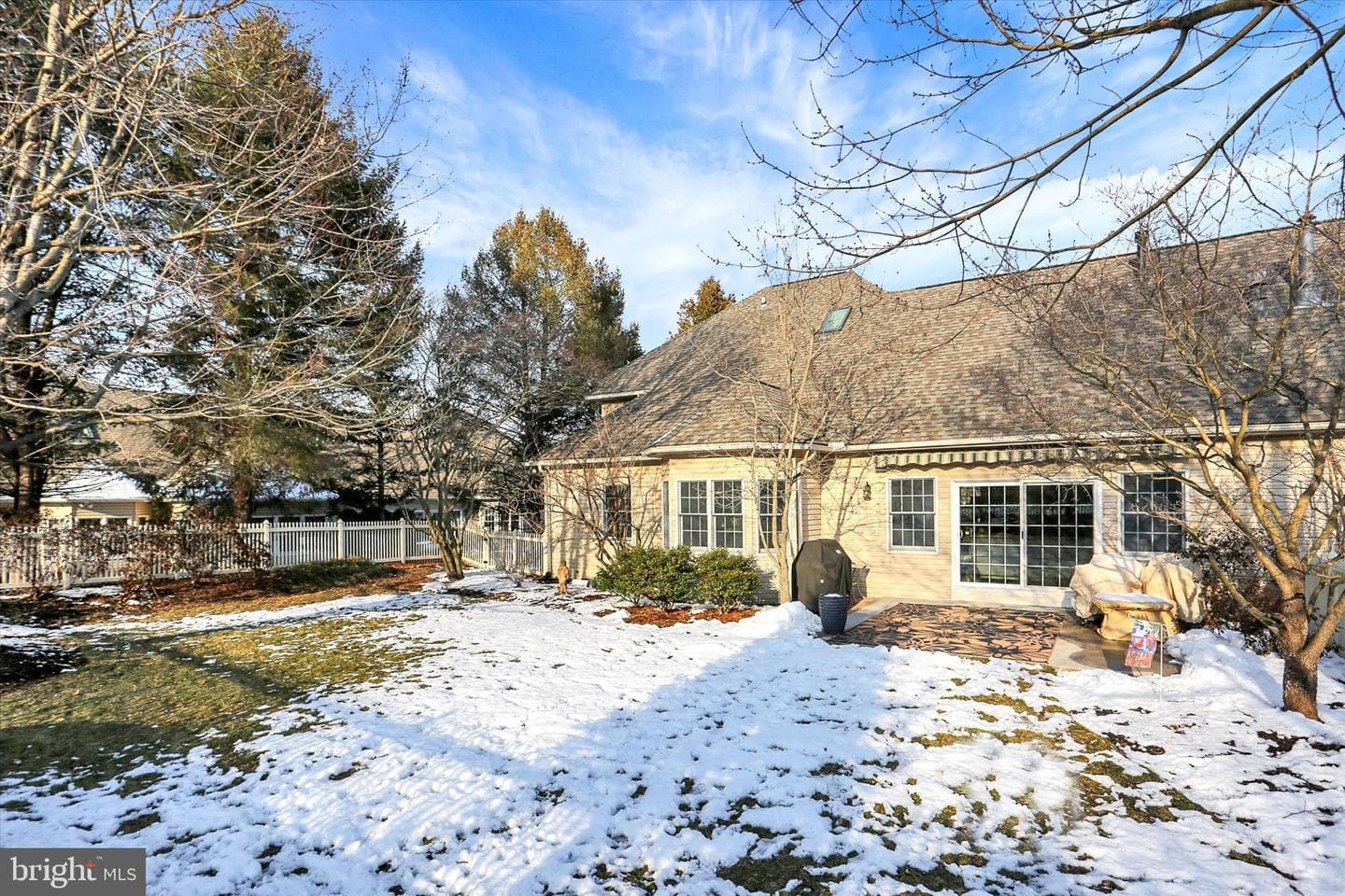 935 Grandon Way photo 35