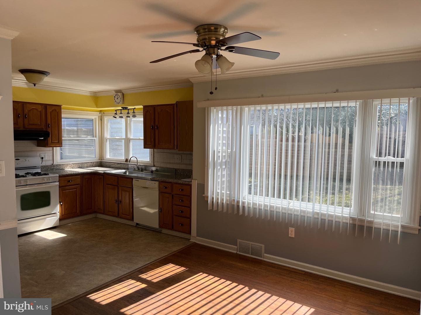 307 Norman Road photo 10