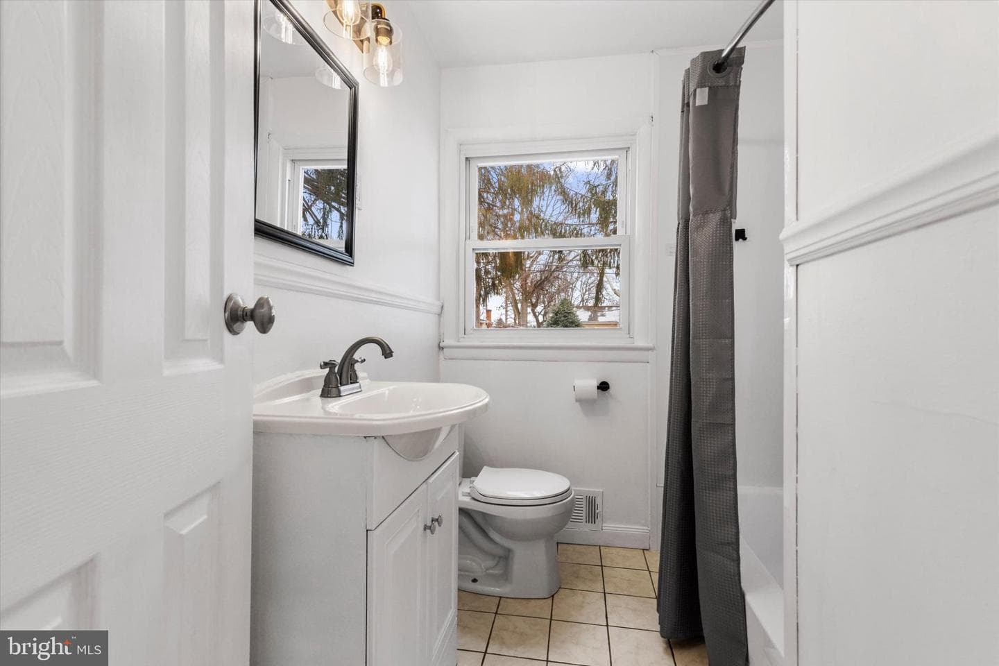 244 Cumberland Road photo 17