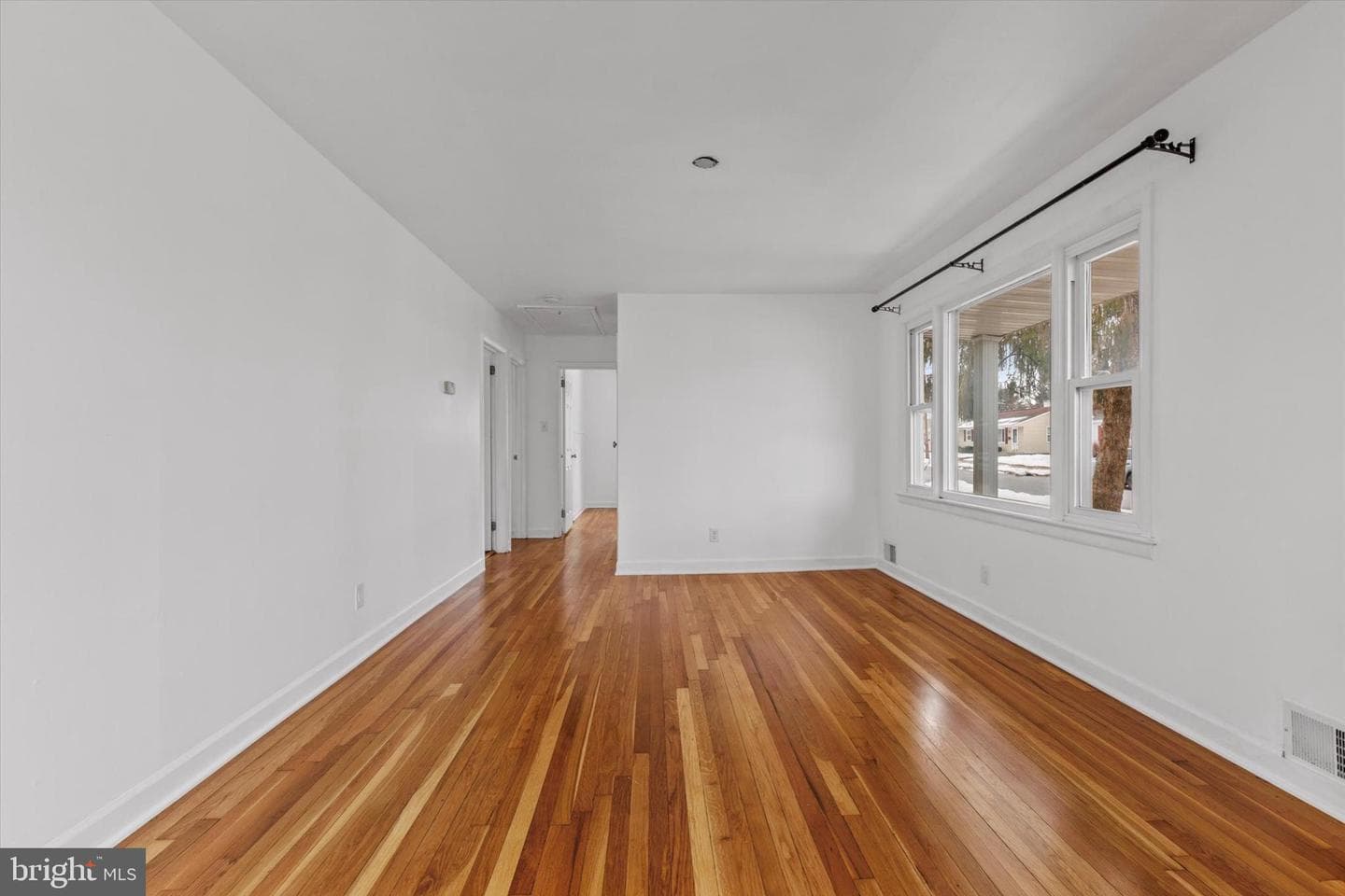244 Cumberland Road photo 8