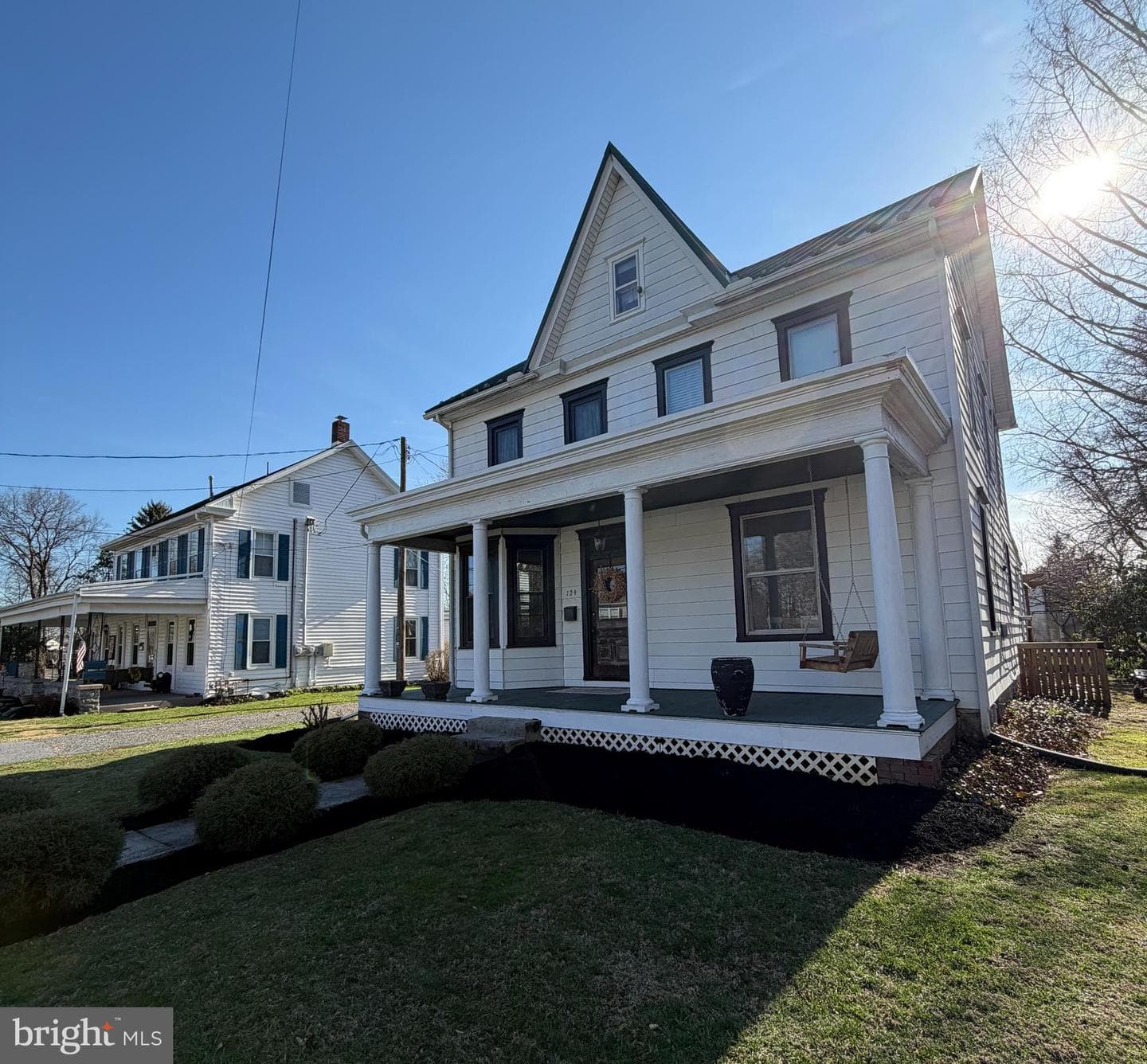 124 S Locust Street photo 3