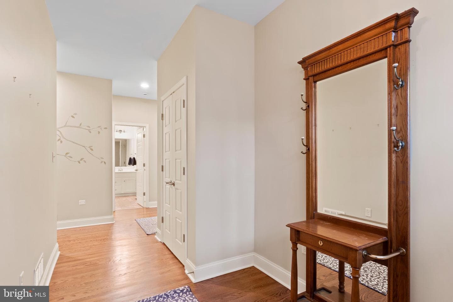 6120 Rivendale Court photo 7