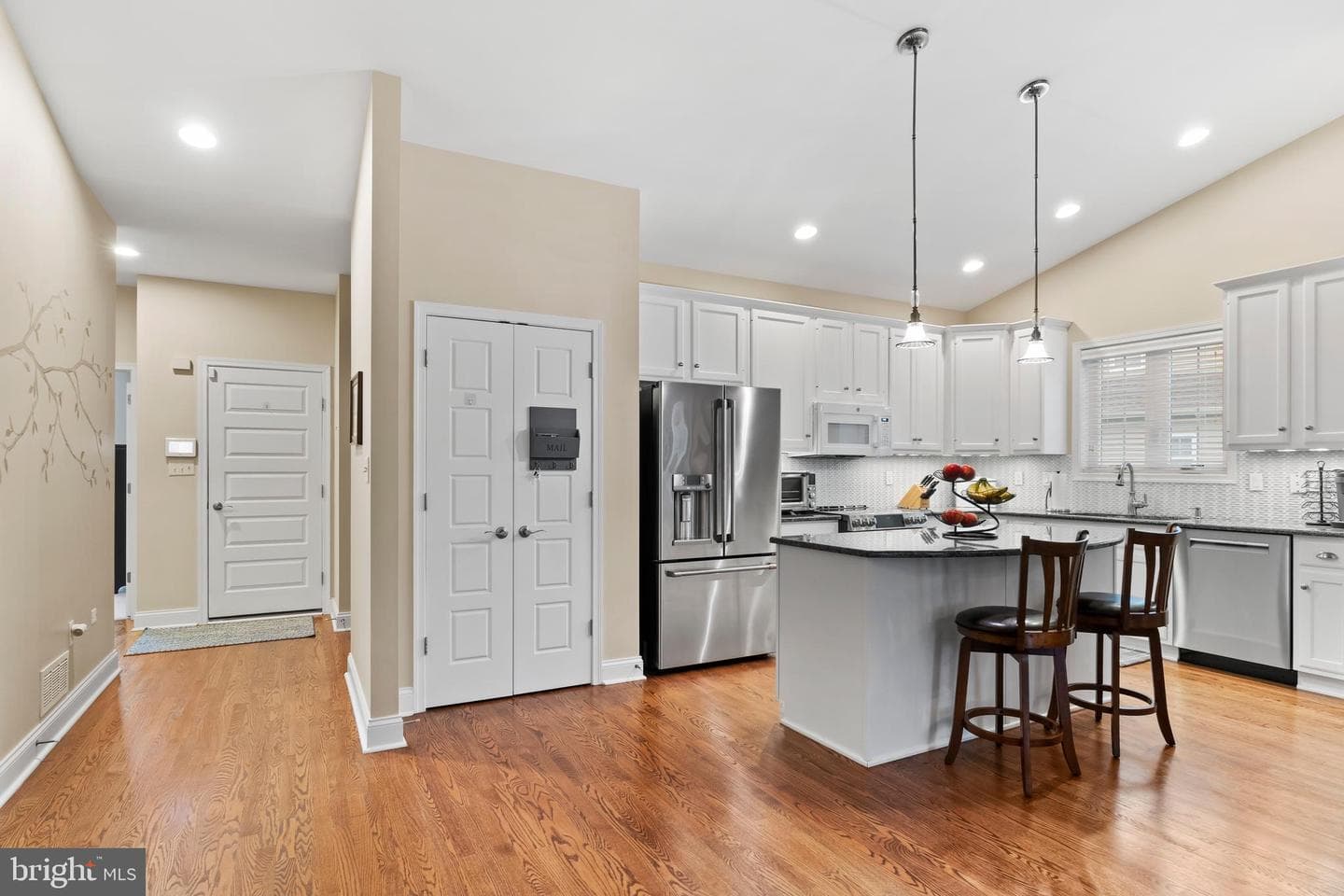 6120 Rivendale Court photo 8