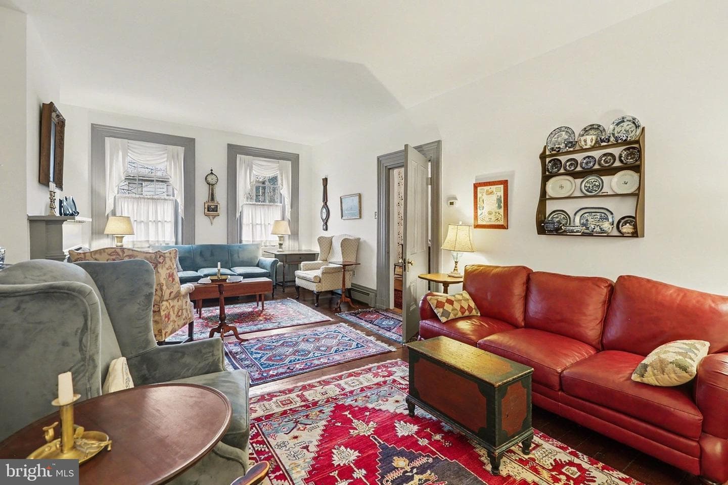136 W Pomfret Street photo 2