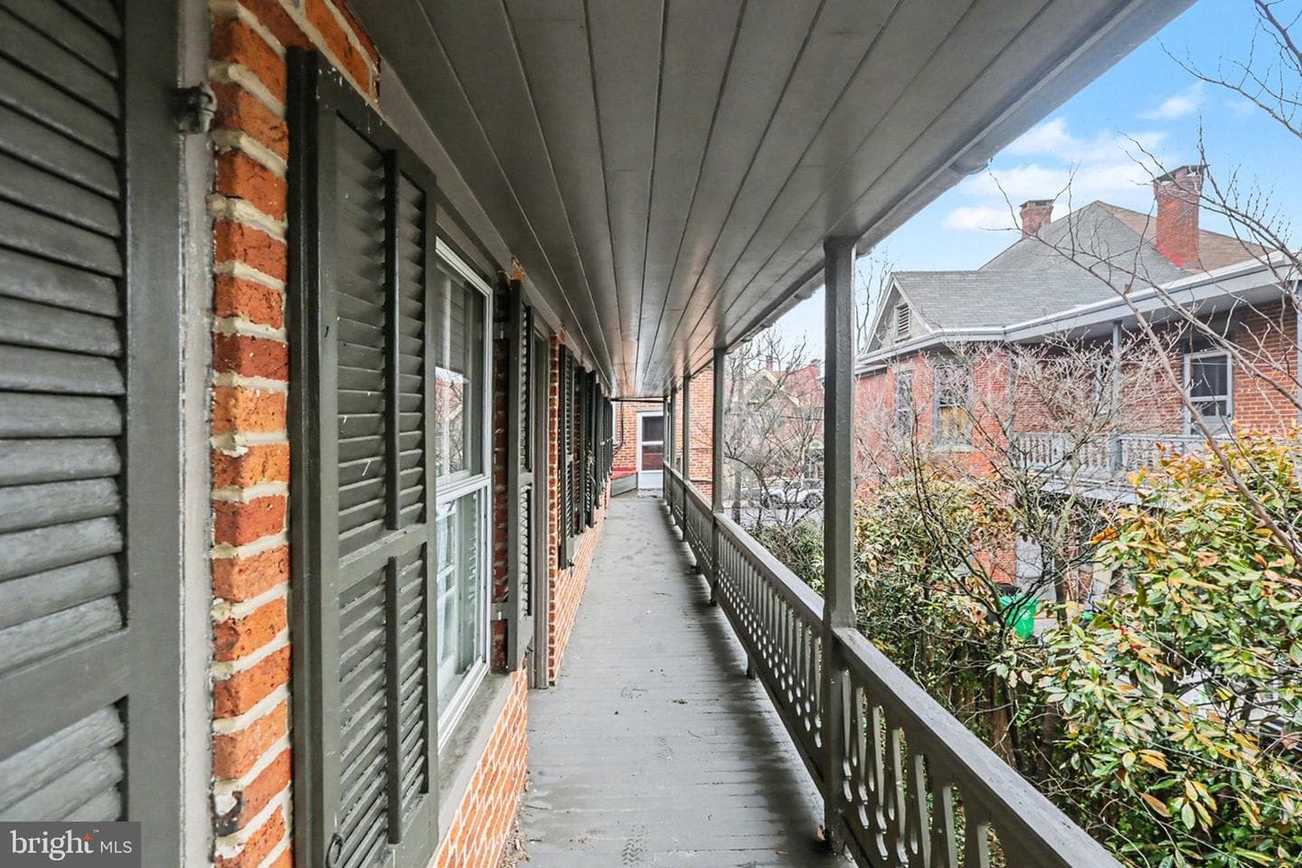 136 W Pomfret Street photo 41