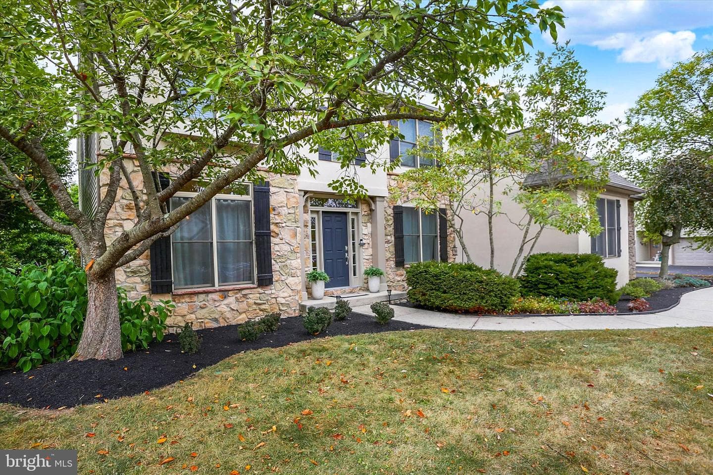 1140 Windsor Road photo 5